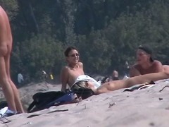 Arbitrary nudist beach bring to a close cam chicks